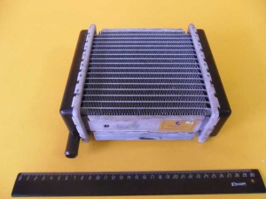 Радиатор отопителя 80-8101060-01 (1216К-8101060-01) алюм. МТЗ-80,320,920 патр.в одну стор.