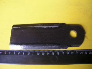 Нож КЗК 0290416А  измельчителя подвижный  (отв. Ø18мм)